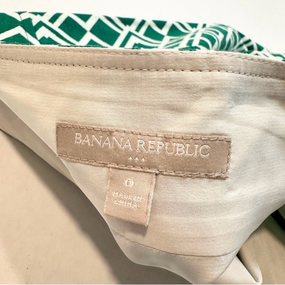 Banana Republic Factory Pencil Skirt Green White Geometric Print Size 0 - Picture 6 of 11